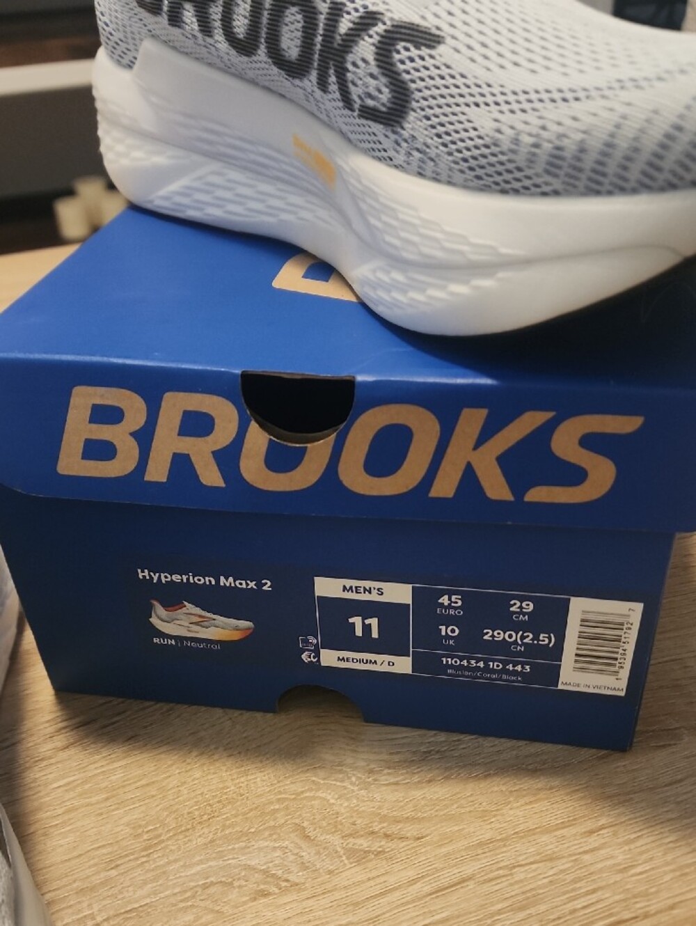 Brooks Men's Hyperion Max Sneakers - White with Orange Accent - Picture 5 of 5